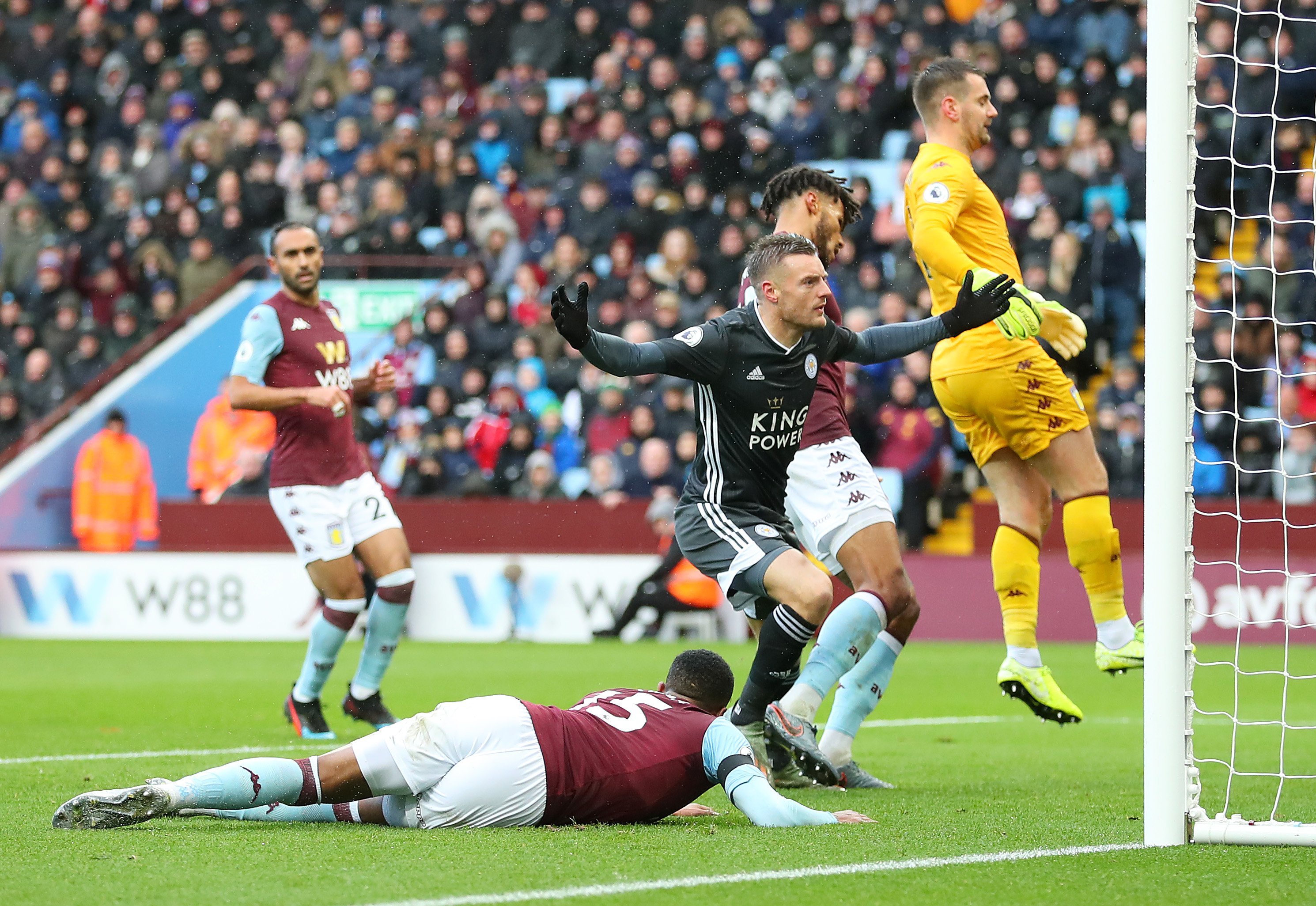 赛中的亮眼 赛中的亮眼